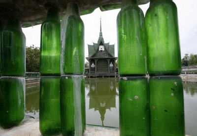 Бутылочный храм