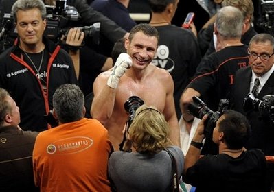 Виталий Кличко защитил свой чемпионский титул по версии WBC