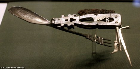 Швейцарский нож, похоже, стоит называть римским