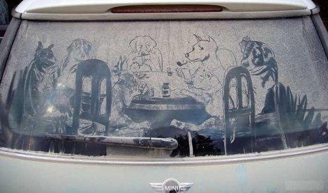 Рисунки на пыльных стеклах